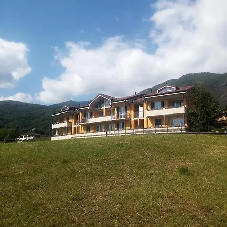 Casa Gialla Baveno